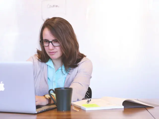 How to Write a Thank-You Email After an Interview